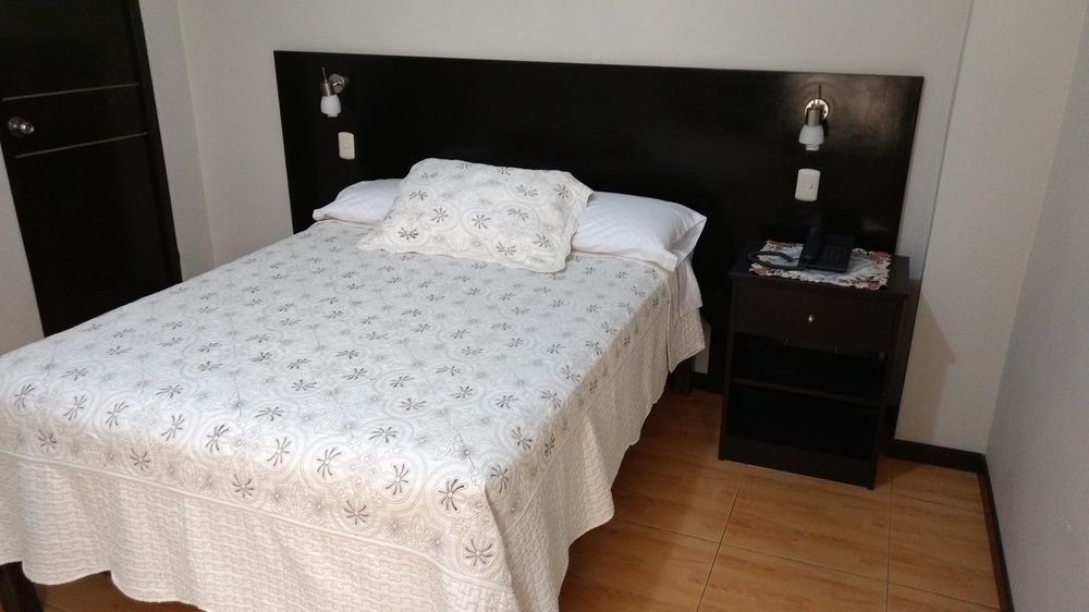 La Lisera Suite Residencial Такна Екстериор снимка
